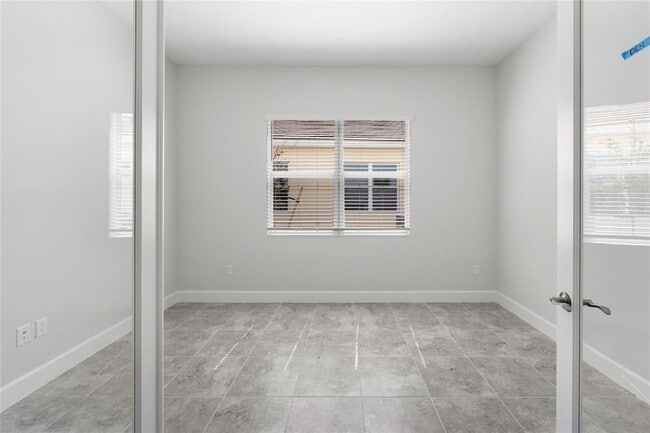 Building Photo - 15000 RedCove Pl