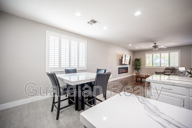 Building Photo - 11112 Pine Greens Ct