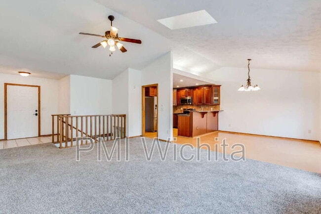 Building Photo - 6514 W Briarwood Ave