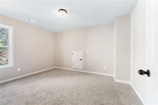 Building Photo - 5714 Ridgewater Cir