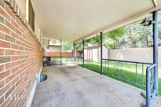 Building Photo - 1206 Westmoreland Rd