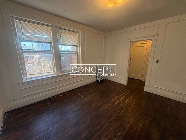 Building Photo - 7 James St