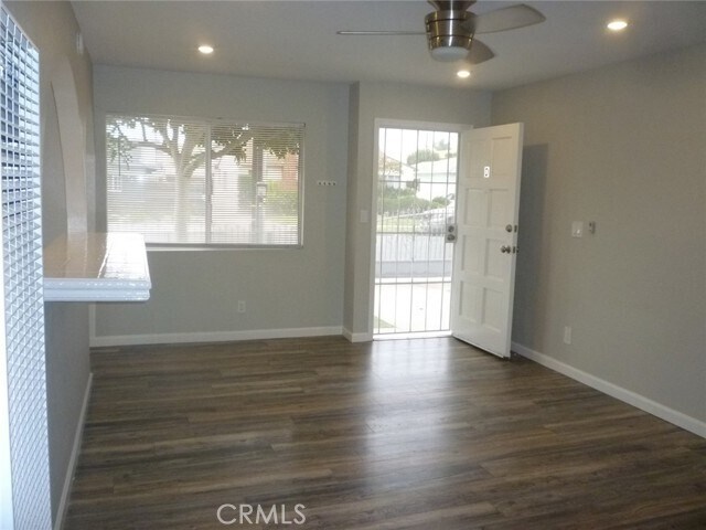 Building Photo - 15910 Harvard Blvd