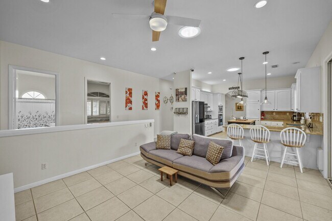 Building Photo - 15830 Rawhide Ln