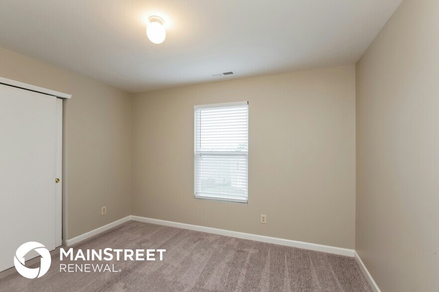 Building Photo - 6208 Salamander Run Ln