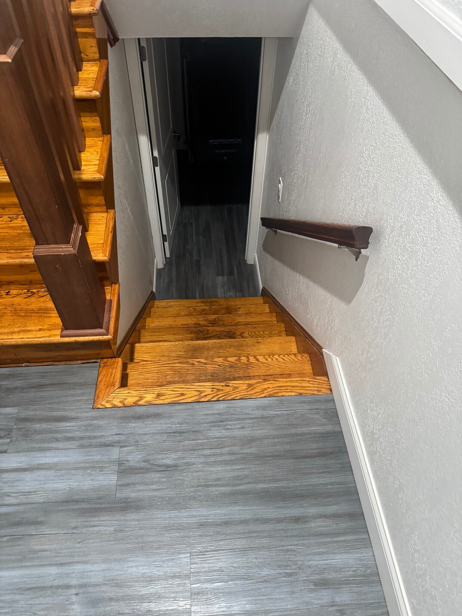 Basement stairs - 1728 Beacon Dr