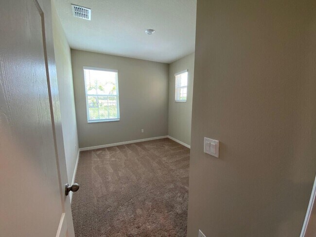 Building Photo - 1638 Merriment Way