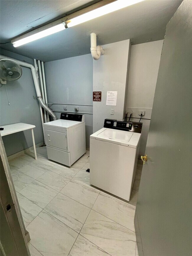 Building Photo - 801 Three Islands Boulevard