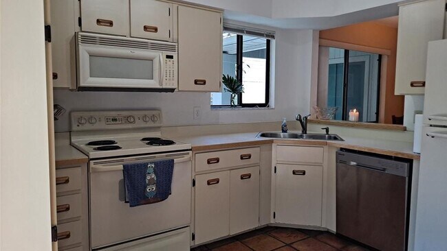 Building Photo - 4303 Gull Cove