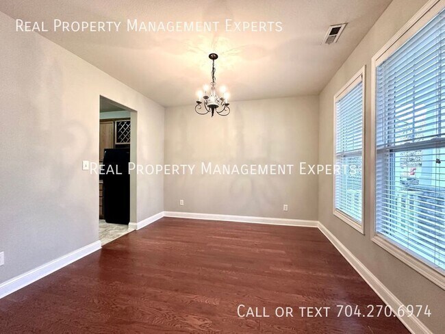 Building Photo - 9824 Coatbridge Dr
