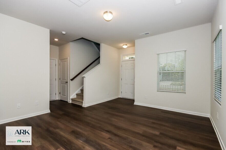 Building Photo - 139 Slate Dr