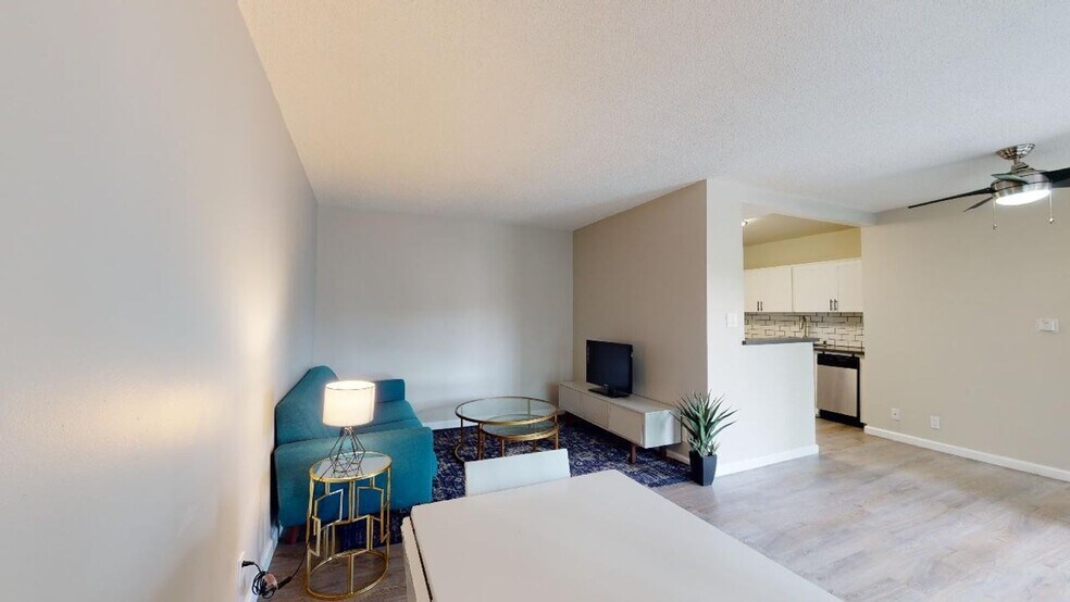 Interior Photo - The DLP Hollywood