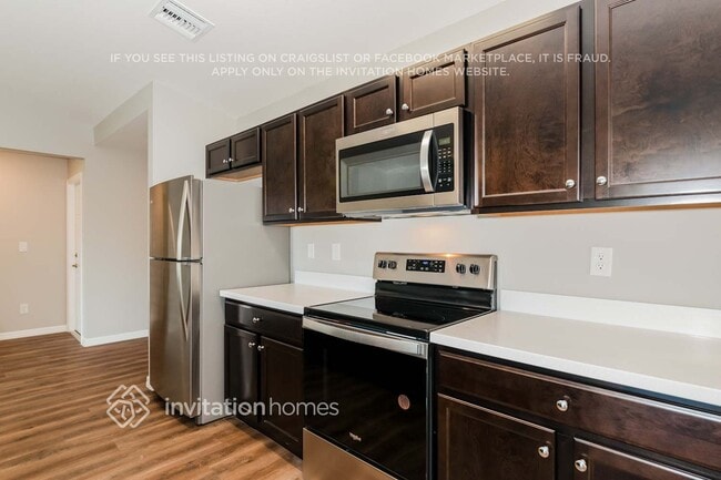 Building Photo - 518 Ganley St