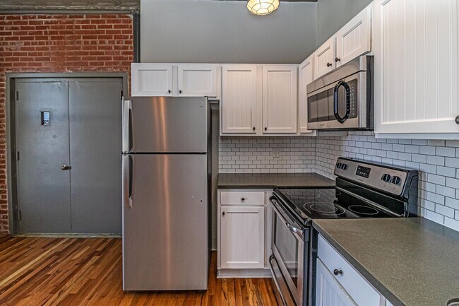 Building Photo - Nash Street Lofts-Unit M