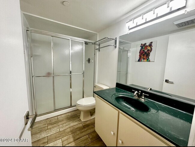 Building Photo - 1 Oceans W Blvd