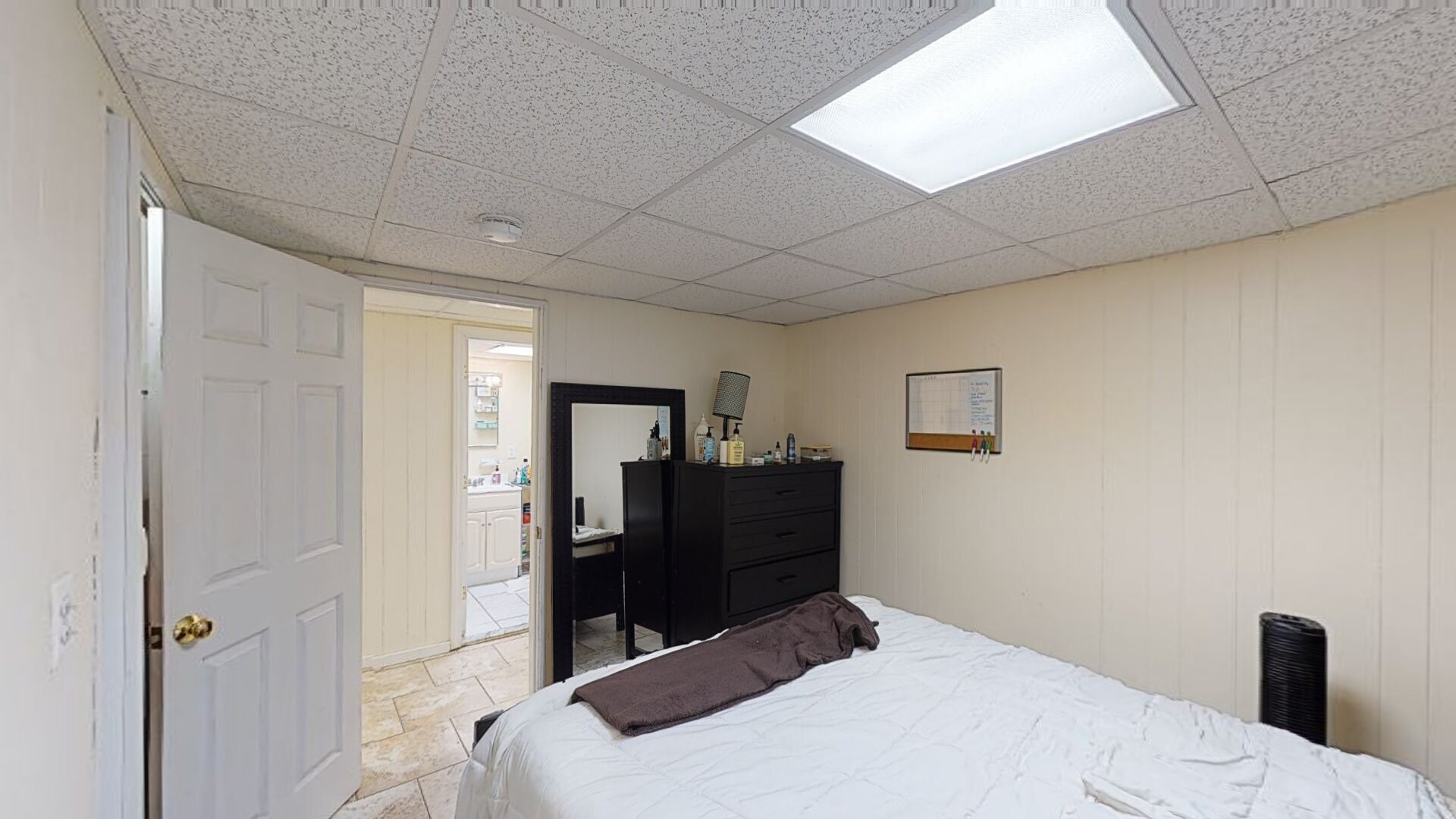 Building Photo - 15 Glenville Ave