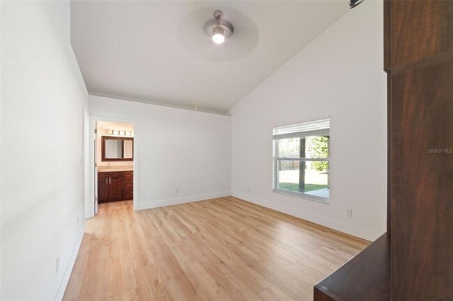 Building Photo - 24407 Rolling View Ct