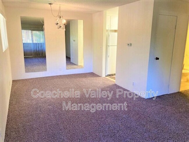 Building Photo - 2860 N Los Felices Rd