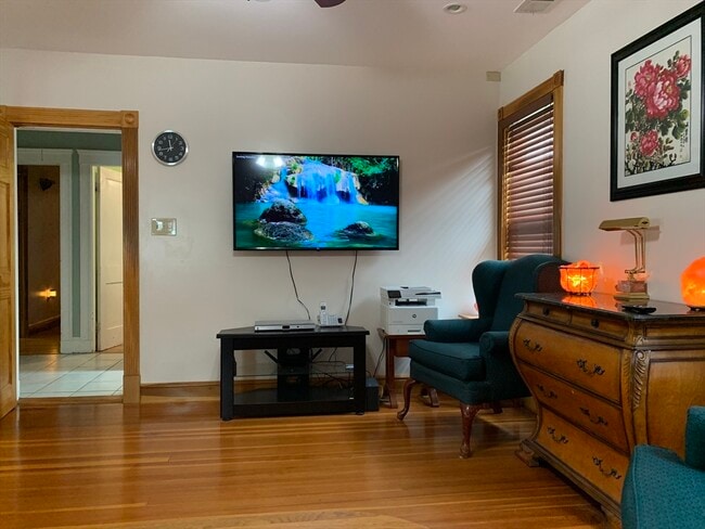 Building Photo - 23 Lafayette St