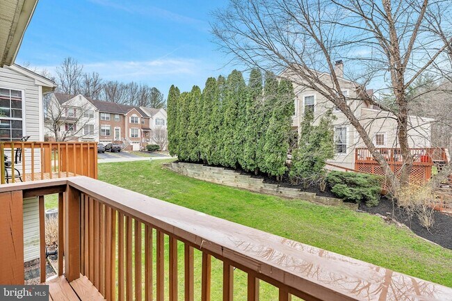 Building Photo - 465 Woodstock Ln