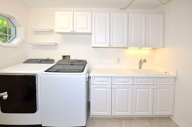 Building Photo - Vero Beach Rentals. Vero Beach Rent, LLC and Property Management Company