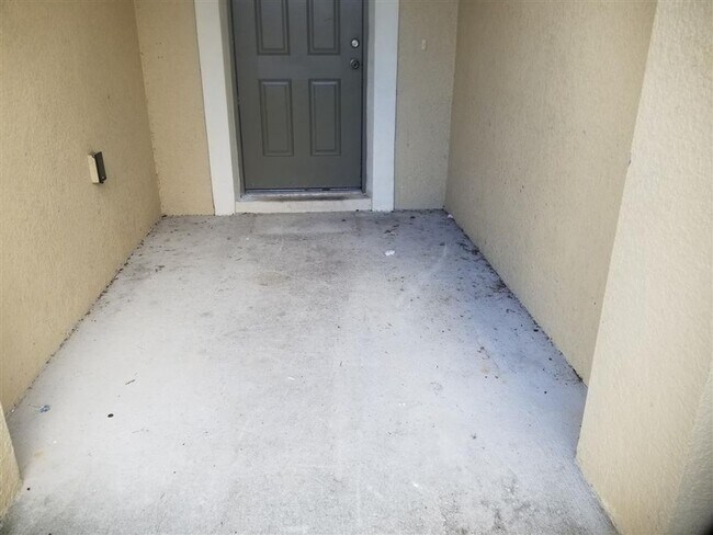 Building Photo - Move in Ready Home in Great Location