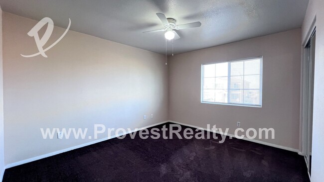 Building Photo - 4 Bed, 2.5 Bath Victorville Home!