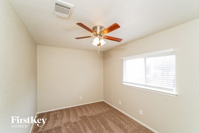 Building Photo - 7613 Forest Vale