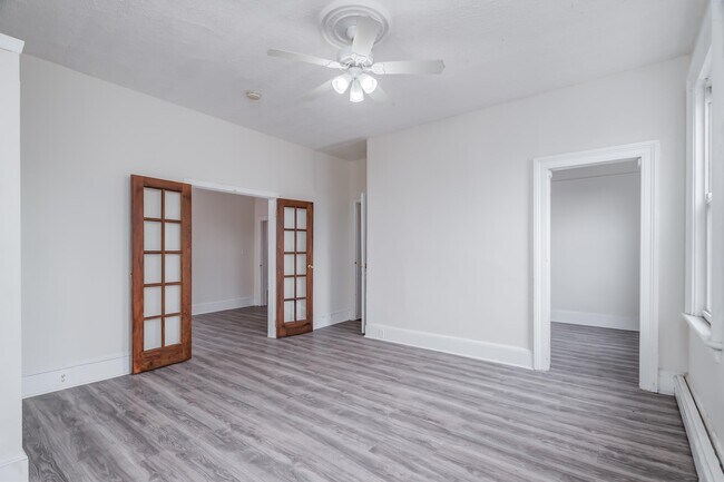 Building Photo - 37 Pamrapo Ave