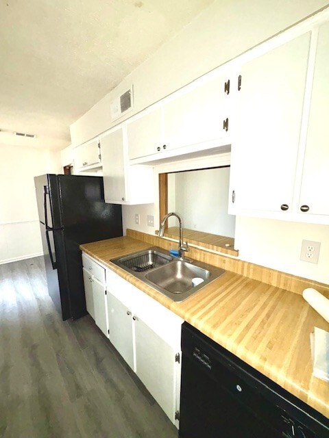 Building Photo - 7871 Carol Elaine Cir