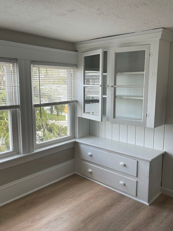 Building Photo - 831 Belleville Ave