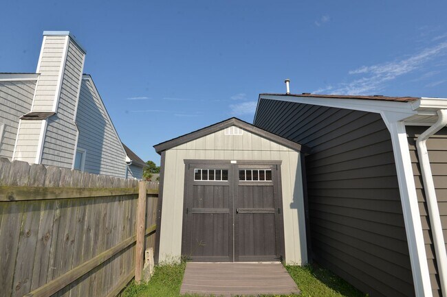 Building Photo - 1269 Brahms Dr