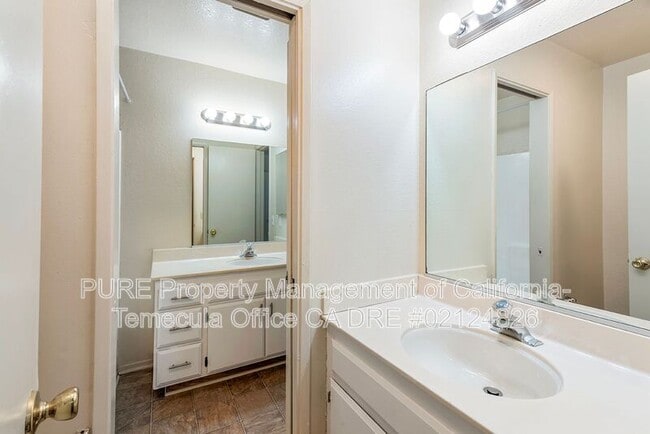 Building Photo - 28940 Calle Del Lago