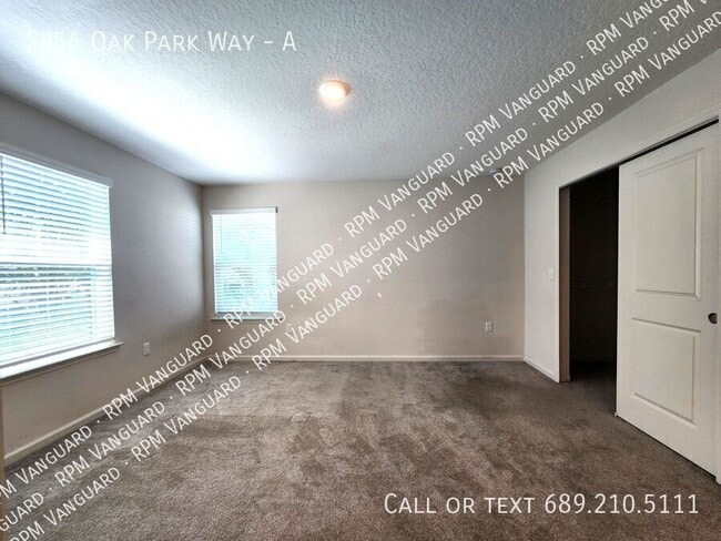 Building Photo - 2956 Oak Park Way
