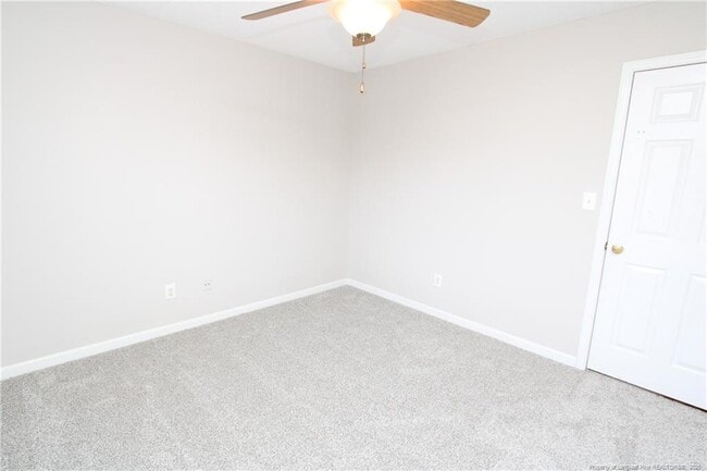 Building Photo - 101 Lake Meadow Dr