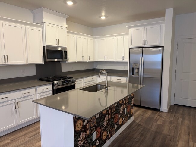 Building Photo - 4248 W Perspective St