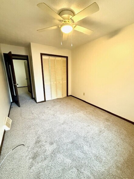 Building Photo - 6247 Amanda Dr