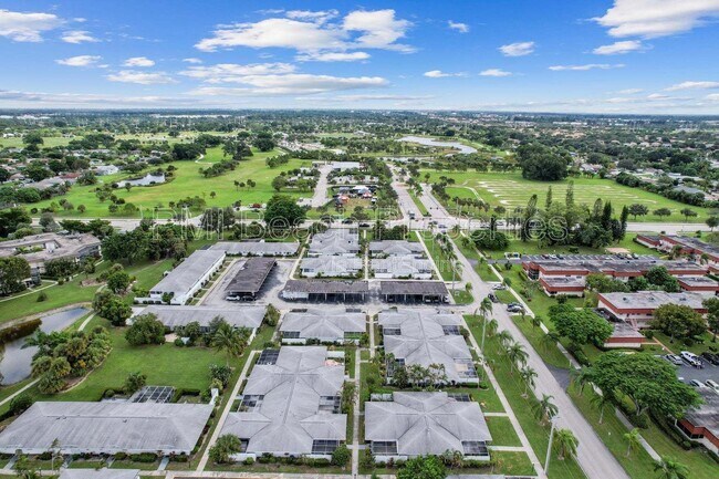 Building Photo - 93 East Ct