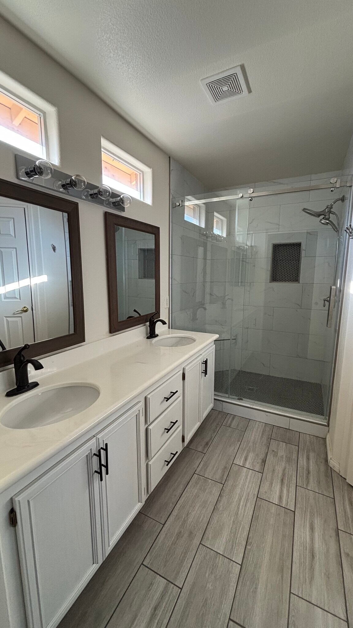 newly remodeled master bathroom and shower - 11057 Piedmont Valley Ave