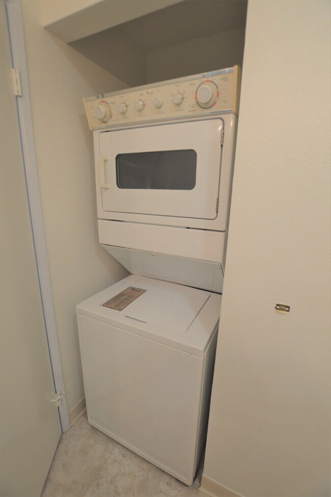 Building Photo - 6 Mos Lease - Ewa Beach 2br/2ba Townhome w/Garage at The Arbors