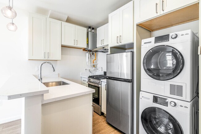 Building Photo - 1454-1464 Union