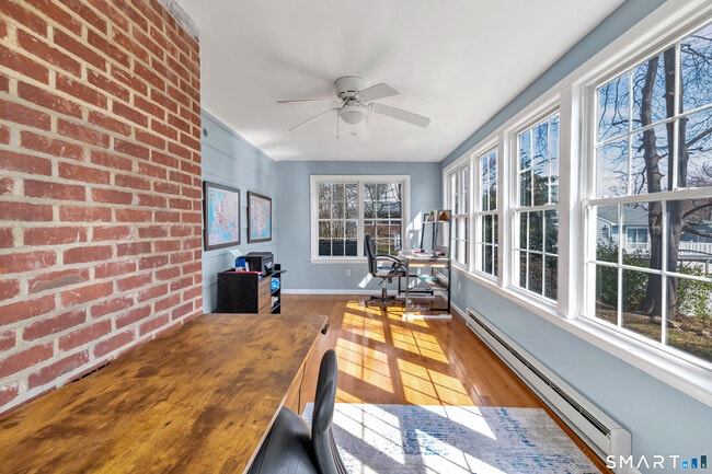 Building Photo - 150 Stiles St