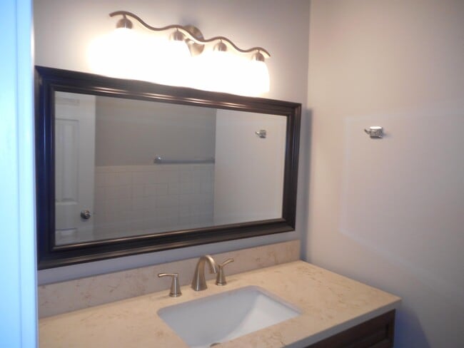 Building Photo - 500 McConnell St