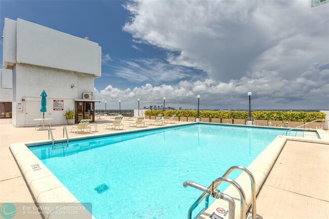 Building Photo - 936 Intracoastal Dr
