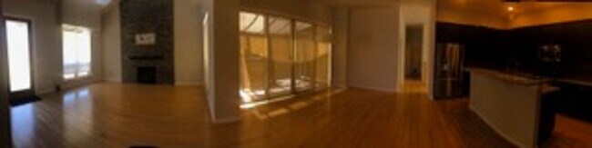 Building Photo - 2381 E Hecla Dr