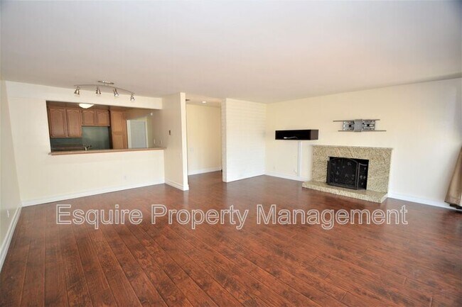 Building Photo - 1629 Pierside Ln