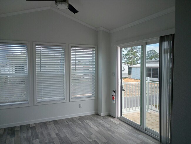 Building Photo - 41 Betty Dr