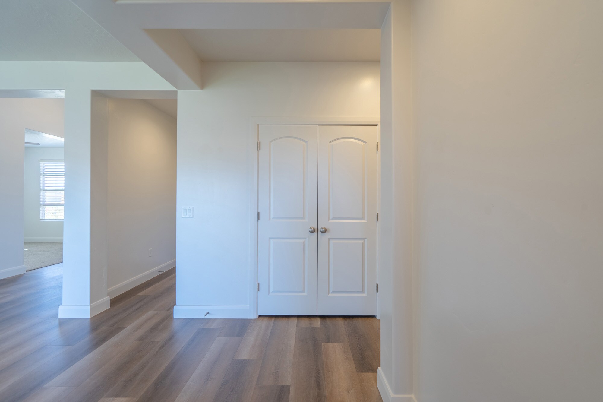 Building Photo - 3158 E Fuchsia Dr