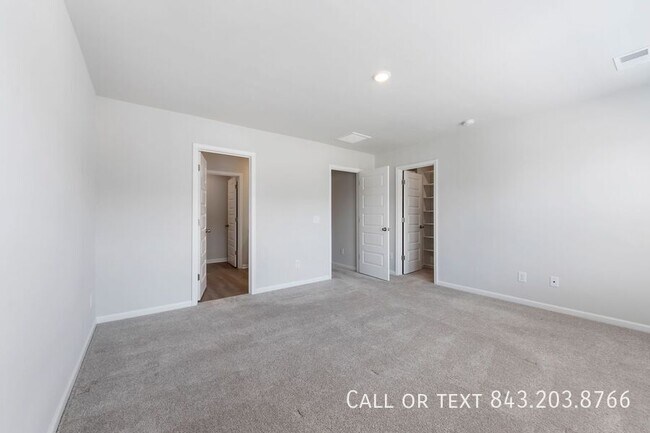 Building Photo - 1471 Central Ave