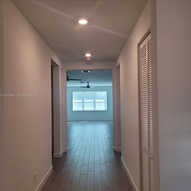 Building Photo - 1200 Sterling Pine Pl